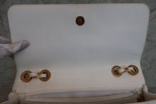 画像をギャラリービューアに読み込む, CHANEL/シャネル バイアスステッチチェーンショルダーバッグ キャビアスキン ホワイト/ゴールド金具 ショルダーバッグ 700060208