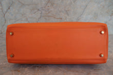 画像をギャラリービューアに読み込む, HERMES/エルメス ケリー32 ヴォーガリバー オレンジ 〇Z刻印 ショルダーバッグ 700050217