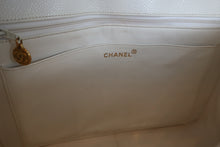 画像をギャラリービューアに読み込む, CHANEL/シャネル バイアスステッチチェーンショルダーバッグ キャビアスキン ホワイト/ゴールド金具 ショルダーバッグ 700060208
