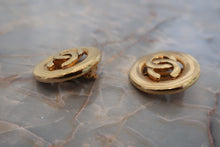 Load image into Gallery viewer, CHANEL CC mark earring Gold plate Gold Earring 500110143