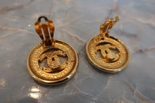 Load image into Gallery viewer, CHANEL CC mark earring Gold plate Gold Earring 500110143
