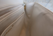 画像をギャラリービューアに読み込む, CHANEL/シャネル バイアスステッチチェーンショルダーバッグ キャビアスキン ホワイト/ゴールド金具 ショルダーバッグ 700060208