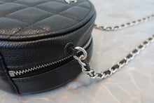 画像をギャラリービューアに読み込む, CHANEL/シャネル マトラッセラウンドチェーンショルダーバッグ キャビアスキン ブラック/シルバー金具 ショルダーバッグ 800090090