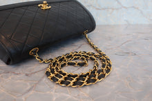 将图片加载到图库查看器,CHANEL/香奈儿 CF 链条包 羊皮 Black/Gold hadware(黑色/金色金属) 肩背包 800040094