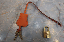 画像をギャラリービューアに読み込む, HERMES/エルメス ケリー32 ヴォーガリバー オレンジ 〇Z刻印 ショルダーバッグ 700050217