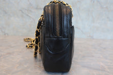 Load image into Gallery viewer, CHANEL Matelasse chain shoulder bag Lambskin Black/Gold hadware Shoulder bag 800090004