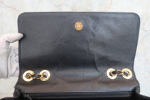 将图片加载到图库查看器,CHANEL/香奈儿 垂直针迹 链条包 荔枝皮 Black/Gold hadware(黑色/金色金属) 肩背包 800060061
