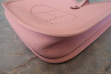 画像をギャラリービューアに読み込む, HERMES/エルメス エブリンTPM トリヨンクレマンス ローズサクラ X刻印 ショルダーバッグ 800030060