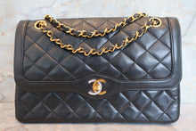 画像をギャラリービューアに読み込む, CHANEL/シャネル パリ限定マトラッセダブルフラップチェーンショルダーバッグ ラムスキン ブラック/ゴールド金具 ショルダーバッグ 700110060