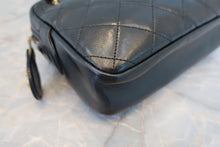 Load image into Gallery viewer, CHANEL Matelasse chain shoulder bag Lambskin Black/Gold hadware Shoulder bag 800090004