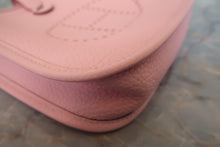 画像をギャラリービューアに読み込む, HERMES/エルメス エブリンTPM トリヨンクレマンス ローズサクラ X刻印 ショルダーバッグ 800030060