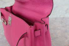 Load image into Gallery viewer, HERMES KELLY 32 Chevre myzore goatskim Fuschia pink □J Engraving Shoulder bag 700090216