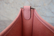 画像をギャラリービューアに読み込む, HERMES/エルメス エブリンTPM トリヨンクレマンス ローズサクラ X刻印 ショルダーバッグ 800030060