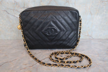将图片加载到图库查看器,CHANEL/香奈儿 经典双C 链条包 荔枝皮 Black/Gold hadware(黑色/金色金属) 肩背包 800060051