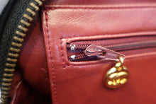 Load image into Gallery viewer, CHANEL Matelasse chain shoulder bag Lambskin Black/Gold hadware Shoulder bag 800090004