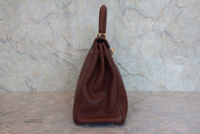 Load image into Gallery viewer, HERMES KELLY 28 Clemence leather Havane □F Engraving Shoulder bag 800070067