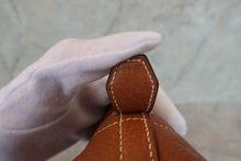 Load image into Gallery viewer, HERMES/BOLIDE 31 Clemence leather Gold □K Engraving Shoulder bag 700090142