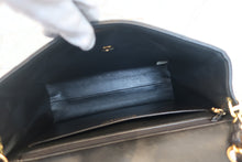 Load image into Gallery viewer, CHANEL Matelasse chain shoulder bag Lambskin Black/Gold hadware Shoulder bag 700120193