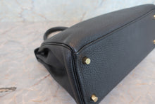 將圖片載入圖庫檢視器 HERMES/エルメス ケリー28 トリヨンクレマンス ブラック □R刻印 ショルダーバッグ 700100040