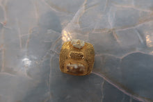 Load image into Gallery viewer, CHANEL CC mark earring Gold plate Gold Earring 700070114