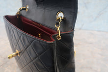 Load image into Gallery viewer, CHANEL Matelasse chain shoulder bag Lambskin Black/Gold hadware Shoulder bag 700120165