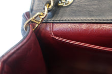 Load image into Gallery viewer, CHANEL Matelasse chain shoulder bag Lambskin Black/Gold hadware Shoulder bag 700120165