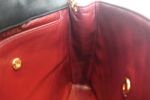 Load image into Gallery viewer, CHANEL Matelasse chain shoulder bag Lambskin Black/Gold hadware Shoulder bag 700120165