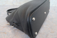 Load image into Gallery viewer, HERMES/BOLIDE 31 Clemence leather Black □J Engraving Shoulder bag 700100018