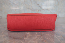 Load image into Gallery viewer, HERMES EVELYNE TPM Clemence leather Rouge pivoine X Engraving Shoulder bag 800070081