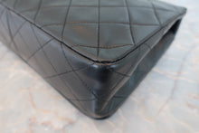 Load image into Gallery viewer, CHANEL Matelasse Full flap chain shoulder bag Lambskin Black/Gold hadware Shoulder bag 800060058