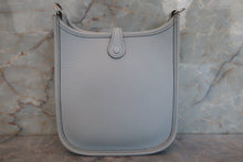 將圖片載入圖庫檢視器 HERMES/エルメス エブリンTPM トリヨンクレマンス ブルーペール U刻印 ショルダーバッグ 700060202