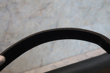 Load image into Gallery viewer, CHANEL CC mark vanity Caviar skin Black/Gold hadware Vanity 700120166