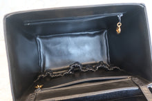 Load image into Gallery viewer, CHANEL CC mark vanity Caviar skin Black/Gold hadware Vanity 700120166