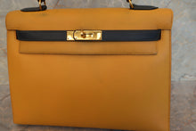 画像をギャラリービューアに読み込む, HERMES/エルメス ケリー32 クシュベル ジョーヌ/ネイビー 〇Z刻印 ショルダーバッグ 700030081