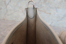 將圖片載入圖庫檢視器 HERMES/エルメス エブリンTPM トリヨンクレマンス ブルーペール U刻印 ショルダーバッグ 700060202
