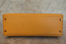 画像をギャラリービューアに読み込む, HERMES/エルメス ケリー32 クシュベル ジョーヌ/ネイビー 〇Z刻印 ショルダーバッグ 700030081