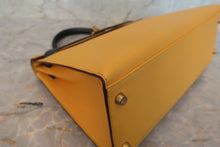 画像をギャラリービューアに読み込む, HERMES/エルメス ケリー32 クシュベル ジョーヌ/ネイビー 〇Z刻印 ショルダーバッグ 700030081