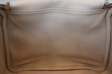 Load image into Gallery viewer, HERMES LINDY 26 Clemence leather Craie X Engraving Shoulder bag 800070158
