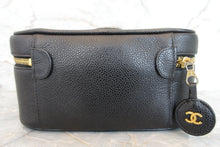 Load image into Gallery viewer, CHANEL CC mark vanity Caviar skin Black/Gold hadware Vanity 700070236