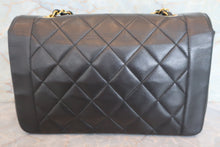 Load image into Gallery viewer, CHANEL  Diana matelasse chain shoulder bag Lambskin Black/Gold hadware Shoulder bag 700080161