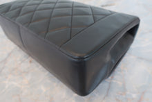 Load image into Gallery viewer, CHANEL  Diana matelasse chain shoulder bag Lambskin Black/Gold hadware Shoulder bag 700080161