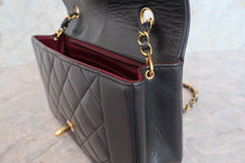 Load image into Gallery viewer, CHANEL  Diana matelasse chain shoulder bag Lambskin Black/Gold hadware Shoulder bag 700080161