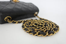Load image into Gallery viewer, CHANEL Mini Matelasse Single Flap Chain shoulder bag Lambskin Black/Gold hardware Shoulder bag 800100156