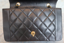 Load image into Gallery viewer, CHANEL  Diana matelasse chain shoulder bag Lambskin Black/Gold hadware Shoulder bag 700080161