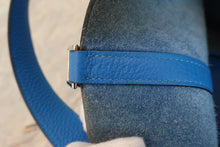 Load image into Gallery viewer, HERMES PICOTIN LOCK MM Clemence leather Blue zanzibar X Engraving Hand bag 700100043