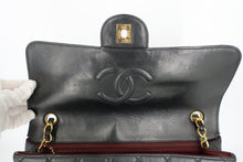 Load image into Gallery viewer, CHANEL Medium Matelasse Single Flap Chain shoulder bag Lambskin Black/Gold hardware Shoulder bag 800100165
