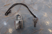 画像をギャラリービューアに読み込む, HERMES/エルメス ピコタンロックMM トリヨンクレマンス ルージュヴィフ □H刻印 ハンドバッグ 700110072