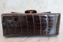 將圖片載入圖庫檢視器 CHANEL/シャネル ミニマトラッセシングルフラップチェーンショルダーバッグ クロコダイル/ラムスキン ブラウン/ゴールド金具 ショルダーバッグ 600040211