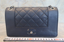 Load image into Gallery viewer, CHANEL Matelasse chain shoulder bag Lambskin Navy/Silver hadware Shoulder bag 700120135