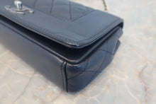Load image into Gallery viewer, CHANEL Matelasse chain shoulder bag Lambskin Navy/Silver hadware Shoulder bag 700120135